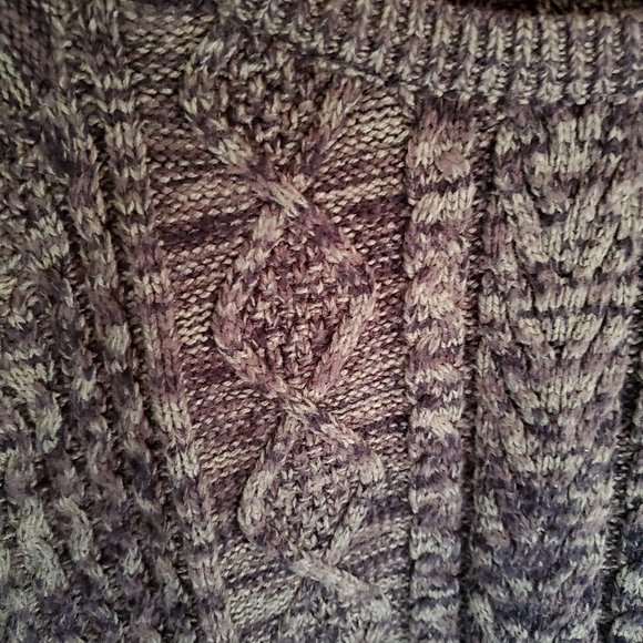 Obey No 89 Women's Green and Black Cable Knit Crew Neck Sweater Size M - Picture 2 of 6